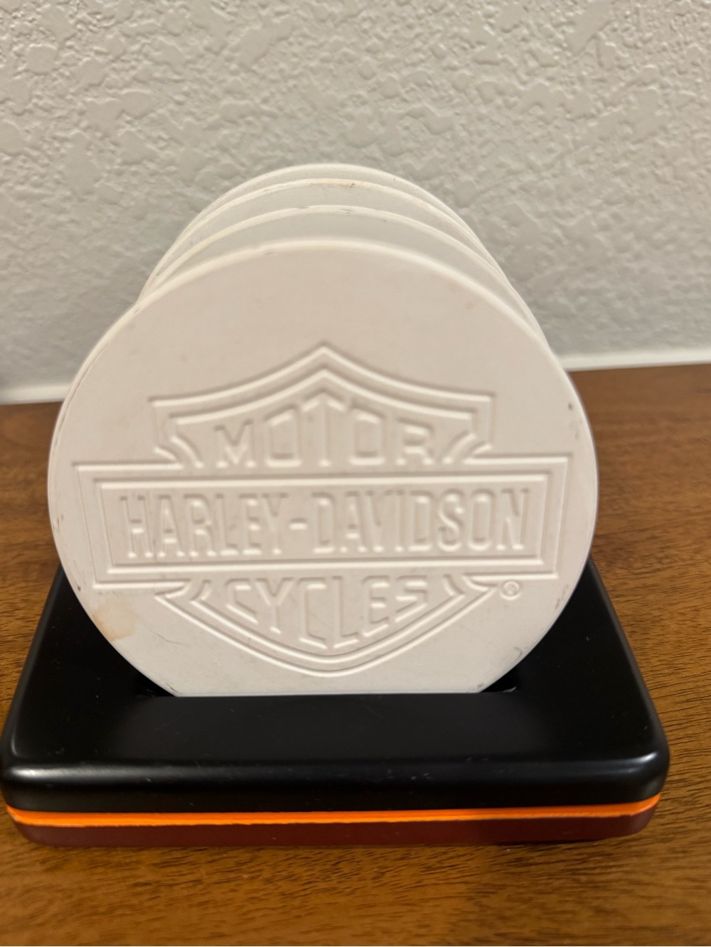 2005 HARLEY-DAVIDSON SANDSTONE COASTER SET WITHHOLDER